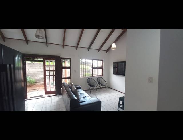 2 BEDROOM SECTIONAL TITLE FOR SALE IN UMBILO